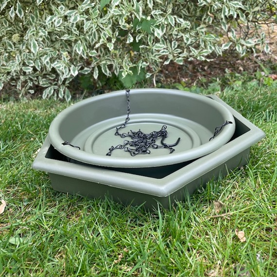 Hanging Water Dish and Feeder Set