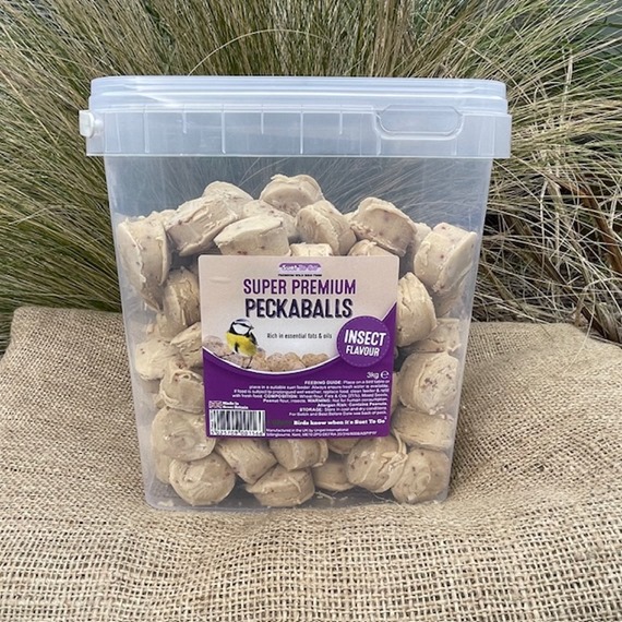 Peckaballs with Insect