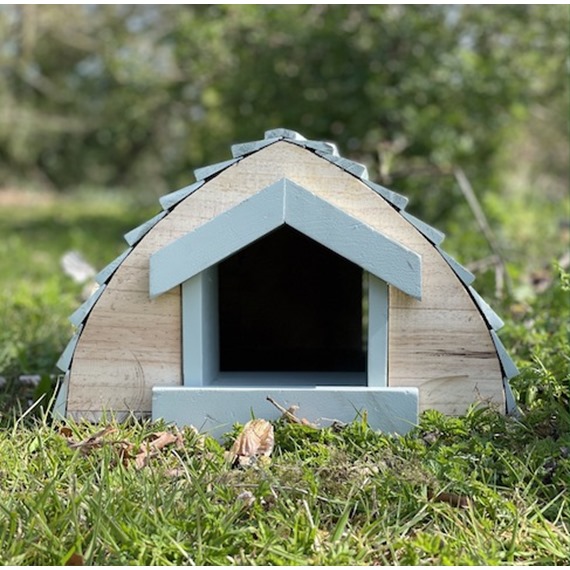 Hedgehog Barn - With A Free Bag Of Nesting Hay