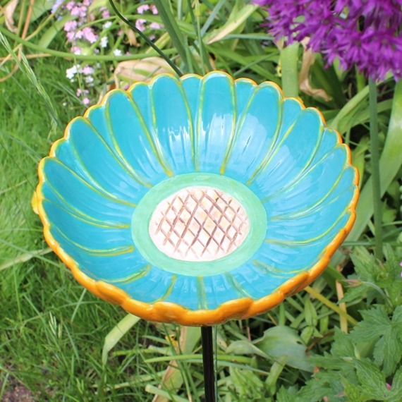 CLEARANCE AFRICAN DAISY BIRD DRINKER