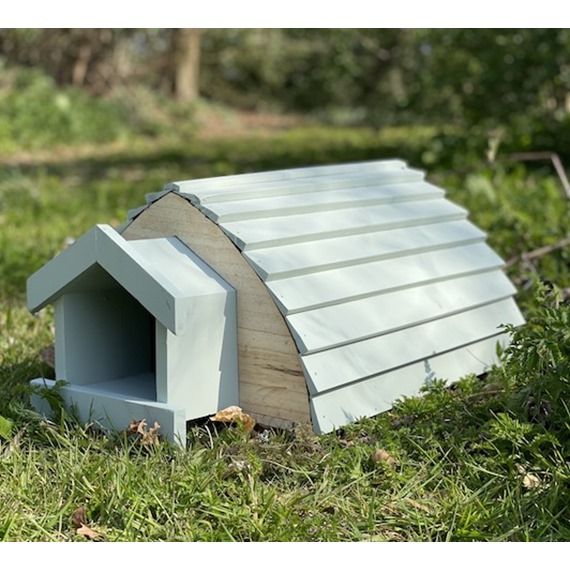 Hedgehog Barn - With A Free Bag Of Nesting Hay