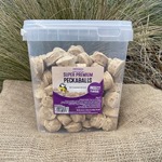 Peckaballs with Insect