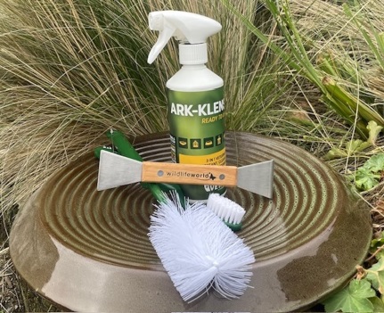 Bird feeder hygiene bundle